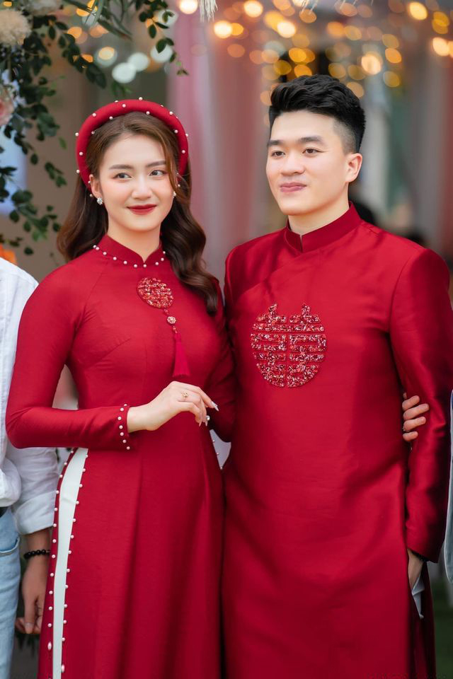 áo dài cưới đôi màu đỏ 